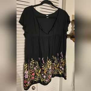 Old Navy Black Floral Women's Blouse
